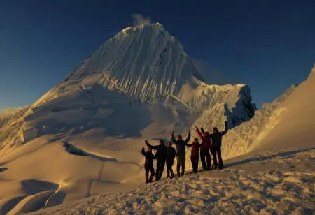 Peru-eine-Reise-zum-schoensten-Berg-der-Welt